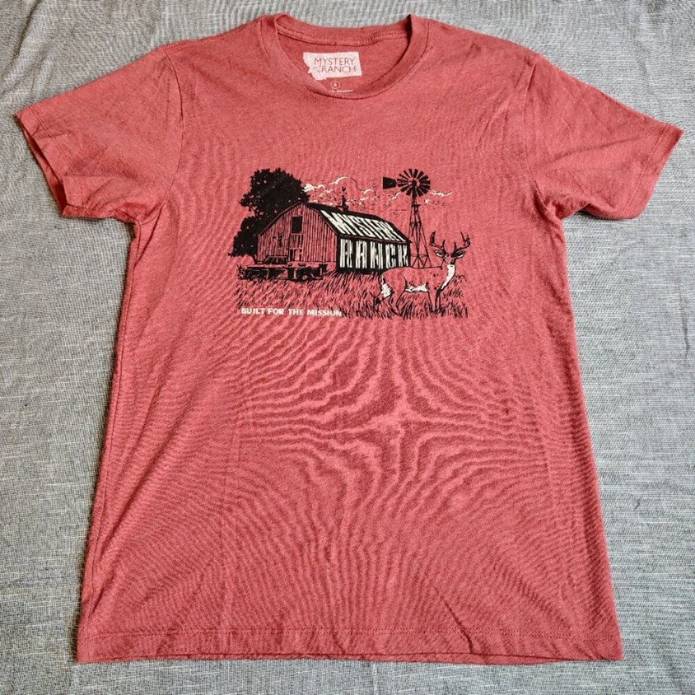 Mystery Ranch T-shirt Size Medium Red Short Sleeve Graphic